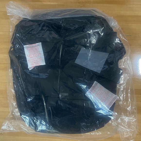 *NWT* Supreme Military Side Bag (Black) SS23 - Picture 11 of 12